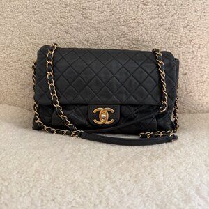 Chic Quilt Flap Bag Quilted Iridescent Calfskin Medium